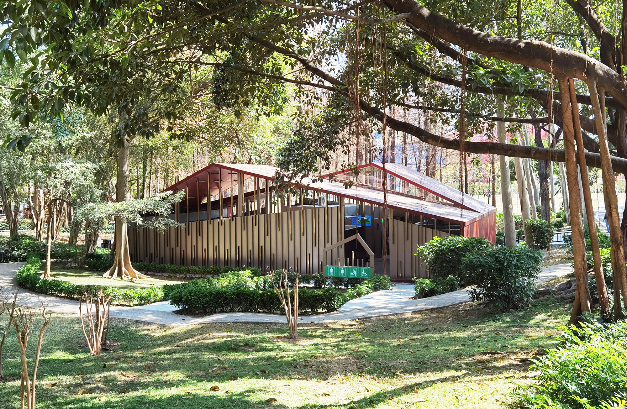 广州市最大装配式智能公厕亮相天河公园